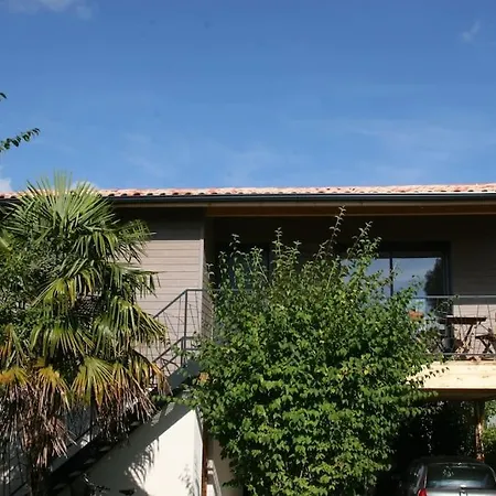 Maison 2ch, Parking, A 10min De Bx, Calme 度假居 *