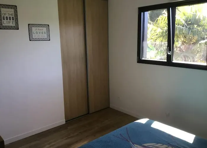 Maison 2ch, Parking, A 10min De Bx, Calme Ferienhaus Mérignac